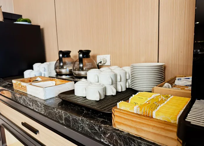 Icheck Inn Residences Patong
